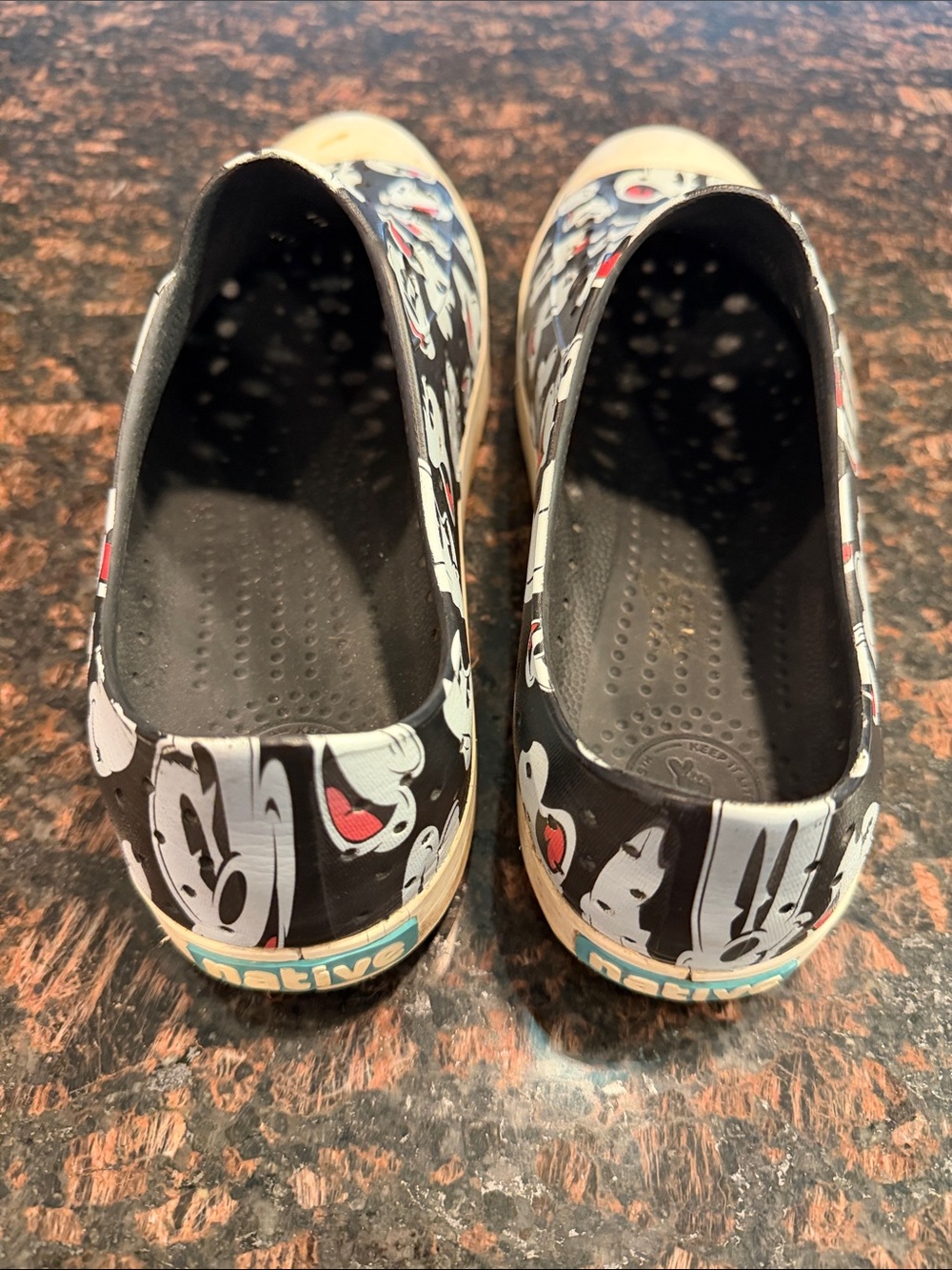 Native x Disney Jefferson Mickey Mouse Slip-On Shoes Men’s Size 12 - Picture 2 of 3